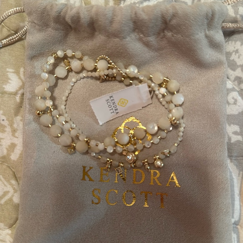 NWT Kendra Scott Kennedy Stretch Gold Bracelet